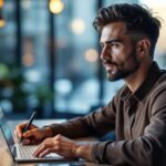 logiciel comptabilité gratuit sur ordinateur portable moderne pour gérer les finances d'entreprise